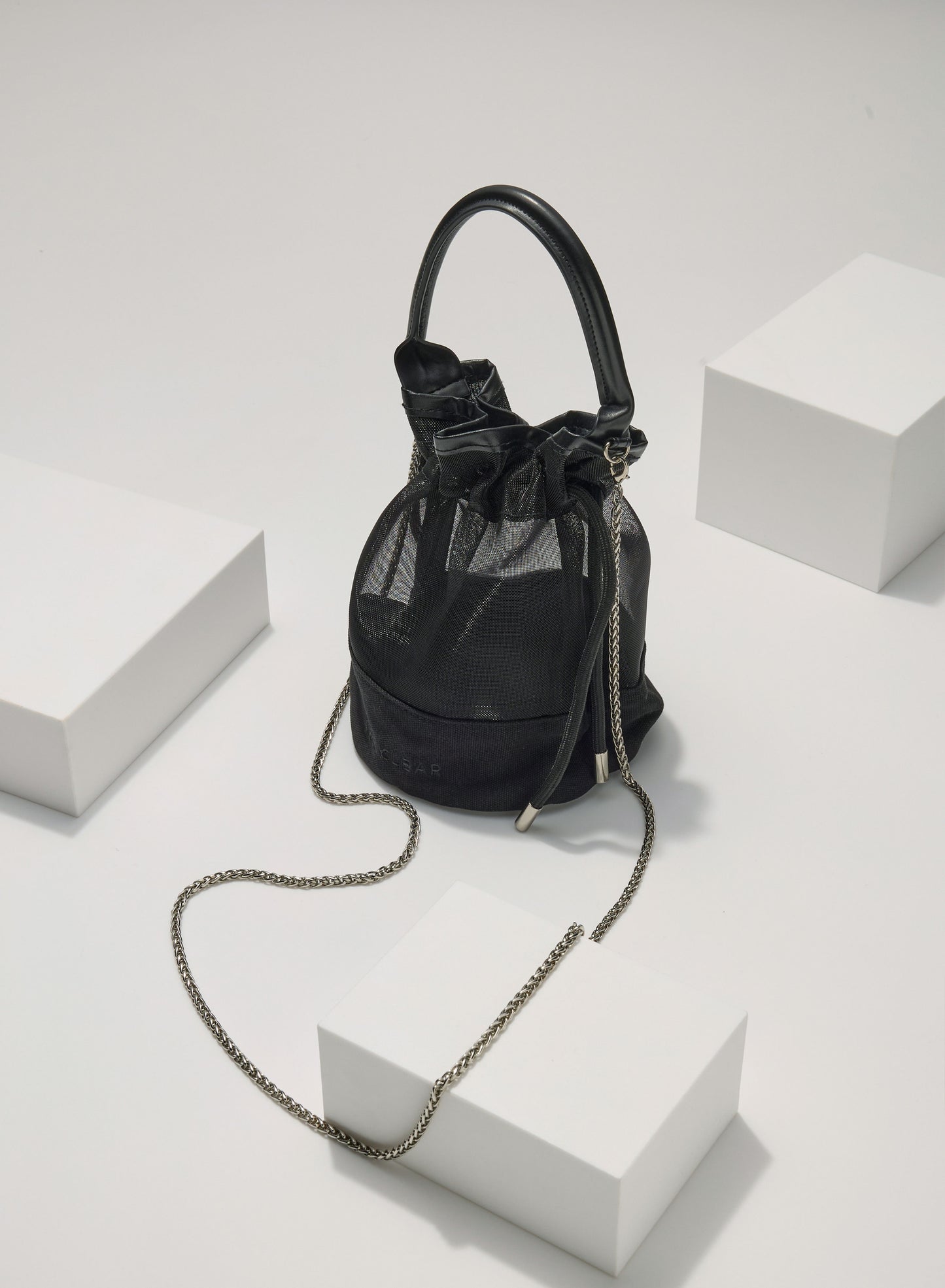 THE MESH BUCKET BAG