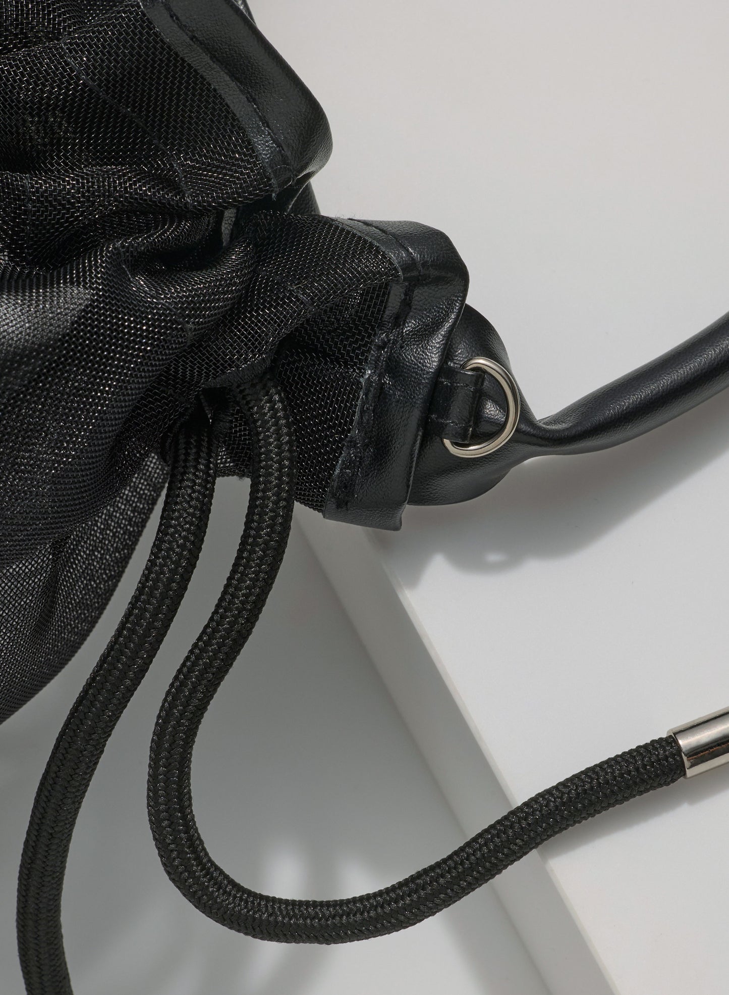 THE MESH BUCKET BAG