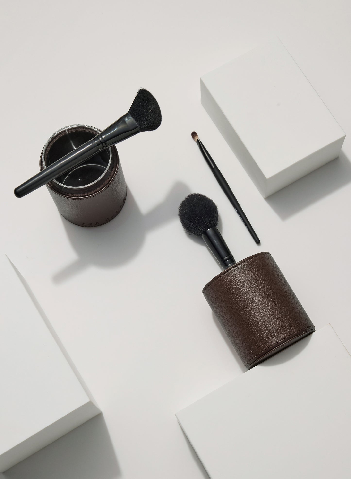 MAKEUP BRUSH CASE