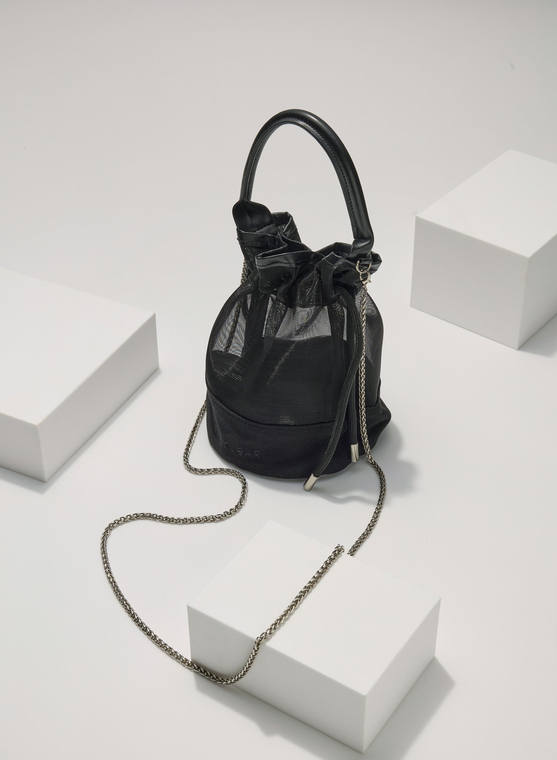 THE MESH BUCKET BAG